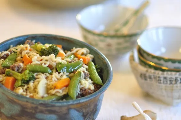 Zázvorovo-česnekové ramen s hovězím