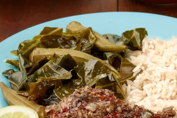 Okra s listovou zeleninou